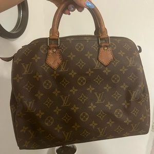 Authentic Louis Vuitton speedy 30 classic monogram